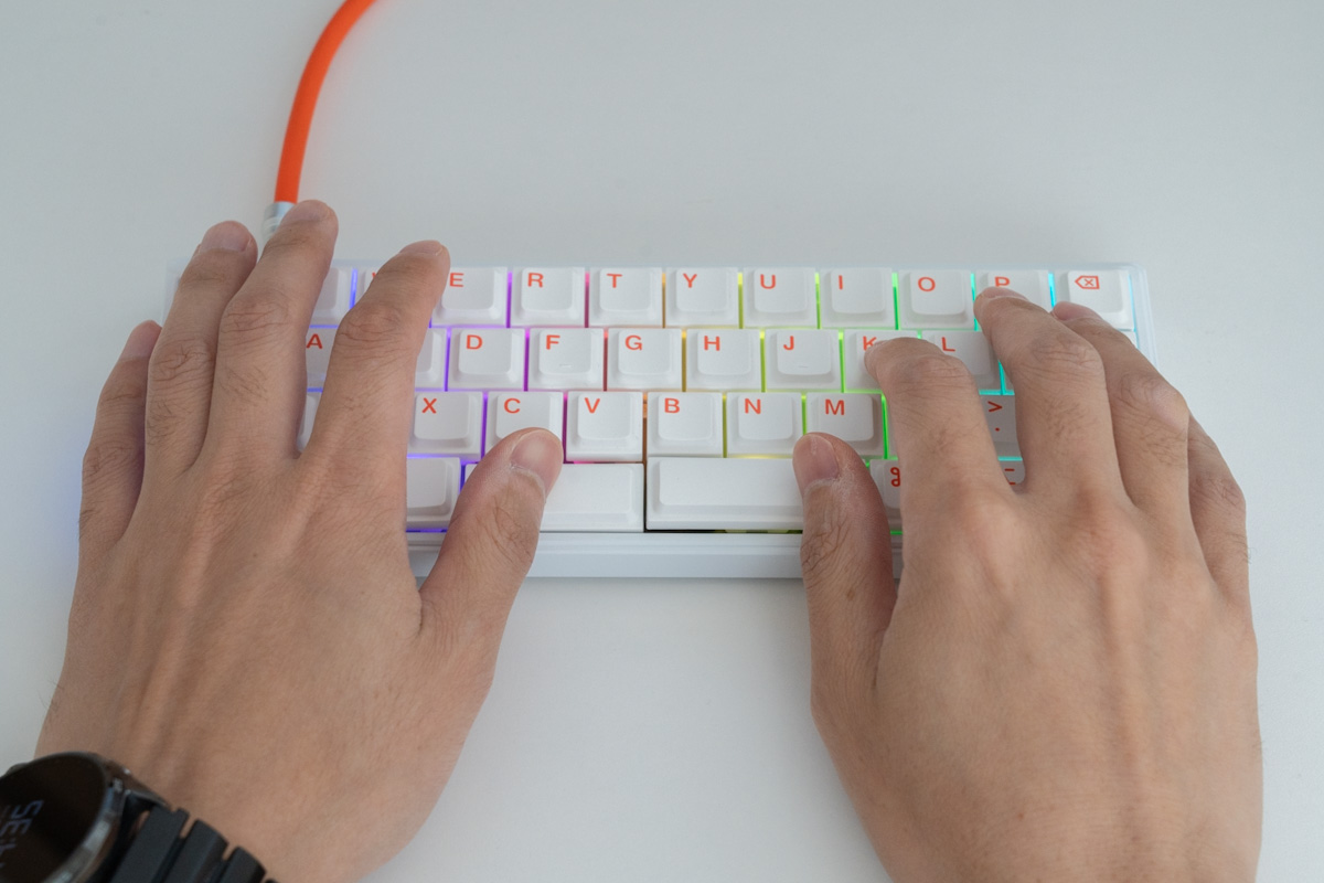 Chosfox Init40の分割スペースキーをレイヤー切り替えに使ってる様子