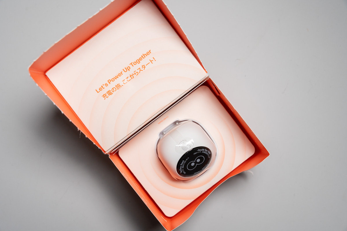 パッケージに収められたTORRAS FlashEye Dot